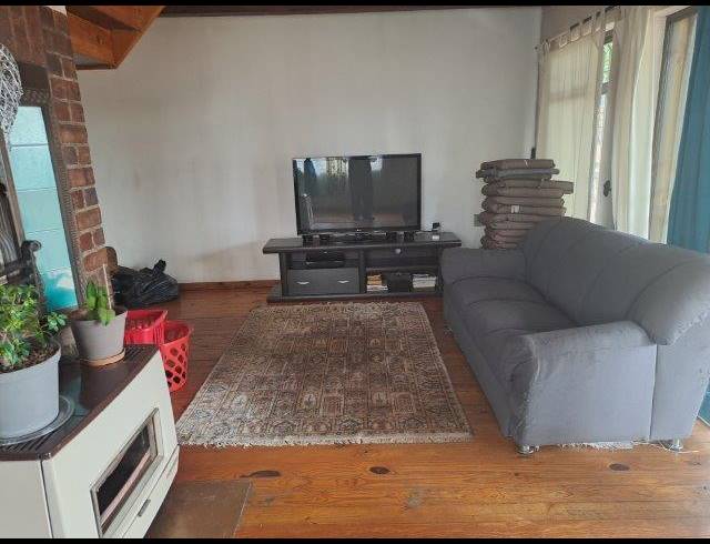 3 BEDROOM HOUSE FOR SALE IN KENSINGTON